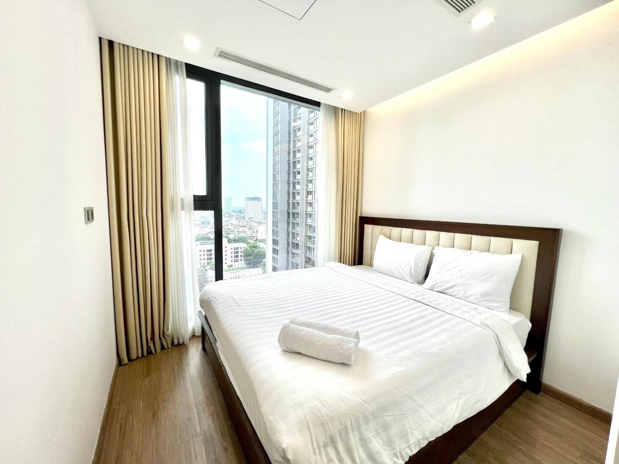 Premium Apartment Vinhomes Metropolis Badinh Hanoi Esterno foto